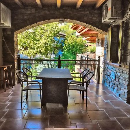Hotel Παραδοσιακο Като-Лутраки Экстерьер фото