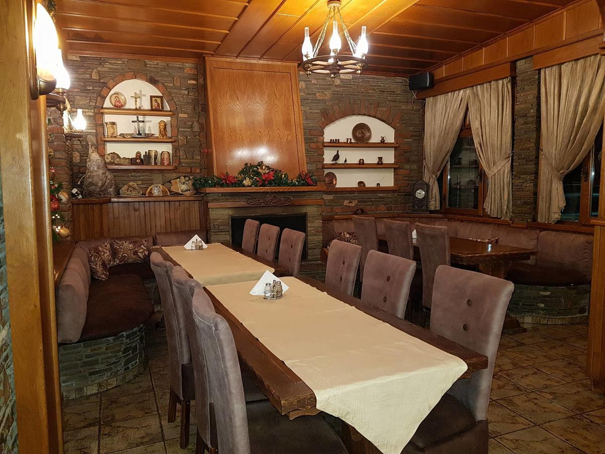 Hotel Παραδοσιακο Като-Лутраки Экстерьер фото