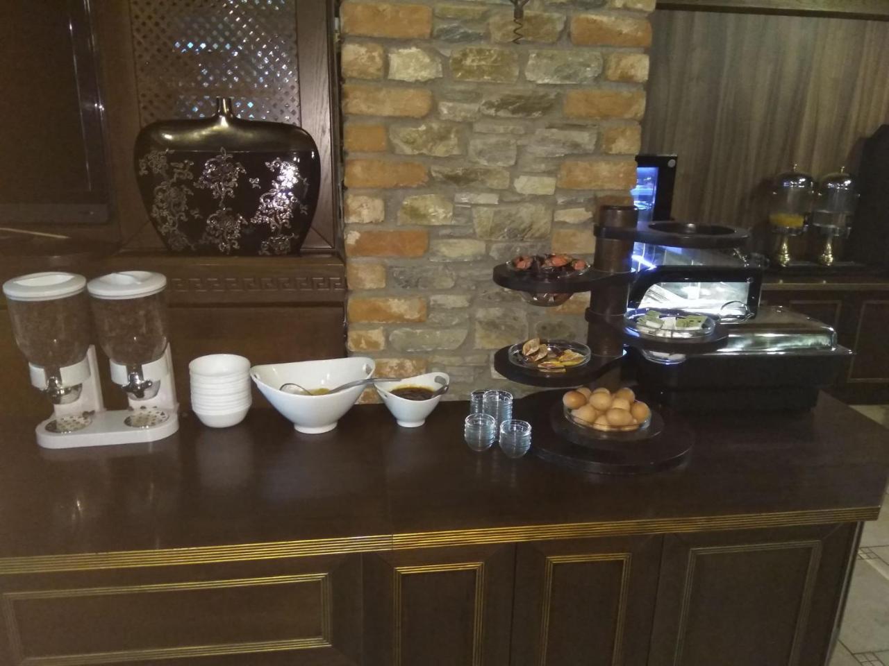 Hotel Παραδοσιακο Като-Лутраки Экстерьер фото