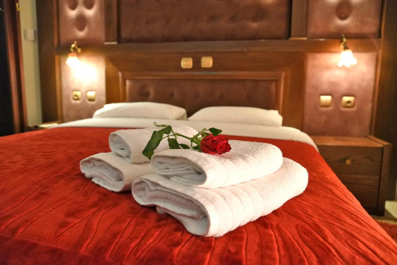 Hotel Παραδοσιακο Като-Лутраки Экстерьер фото