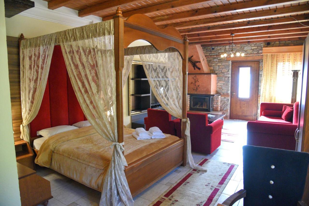 Hotel Παραδοσιακο Като-Лутраки Экстерьер фото